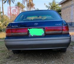 تۆیۆتا کراون